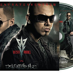 the album cover for Wisin Vs. Yandel - Wisin Vs. Yandel: Los Extraterrestres (Aniv) [Digipak]