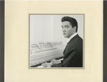 Load image into Gallery viewer, Elvis Presley : Ultimate Gospel (CD, Comp)
