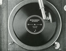 Load image into Gallery viewer, Elvis Costello : An Overview Disc (CD, Promo)
