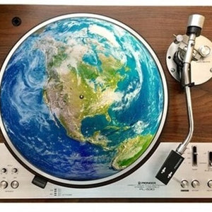 Planet Earth North America - Graphic Turntable Slip Mat